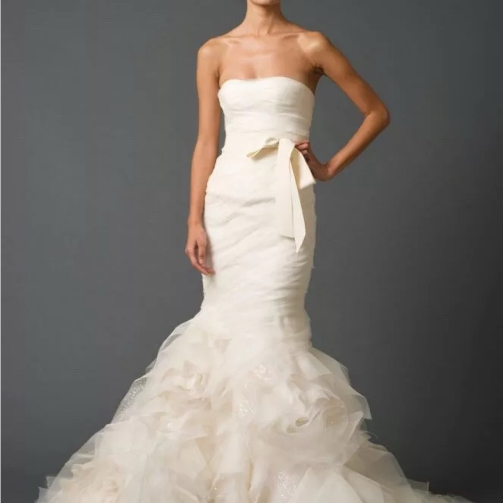 Vera Wang Gemma Strapless Ivory Silk Gown